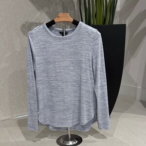 Banana Republic Women’s Light Blue Sweater Small
